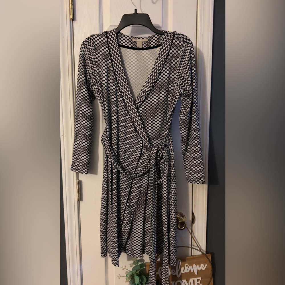 Banana Republic Black and White Wrap Dress